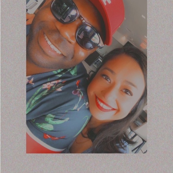 Meet your Posher, Dee - Picture 3 of 4